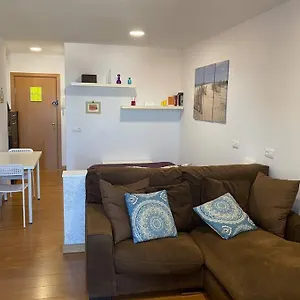 https://bonito-estudio-centrico.in-canary-islands.com